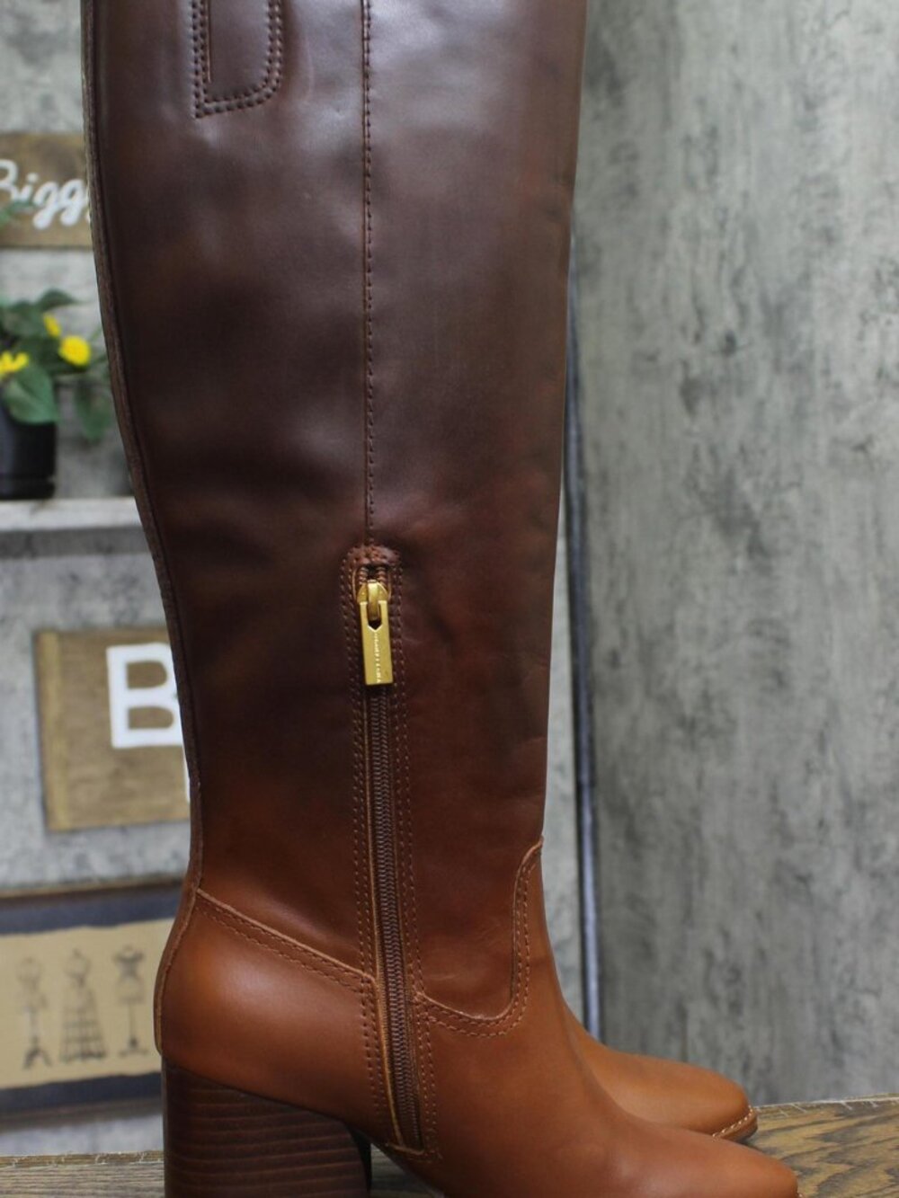 NWT Vince Camuto Ombre Knee High Dress Boot VC-LEILA Chocolate Fade Brown 7M - Picture 10 of 15